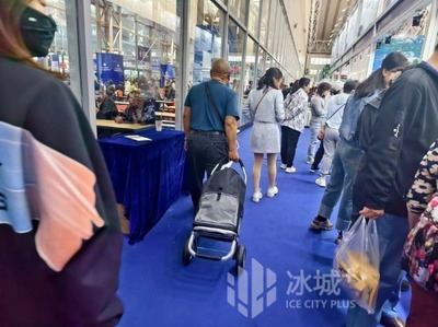 趸货大作战 青博会上购物车与旅行箱齐飞，乳胶制品成爆款